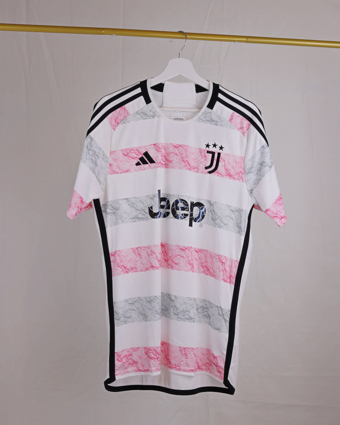 Manuel Locatelli Juventus Turin 23/24 Signed (L)