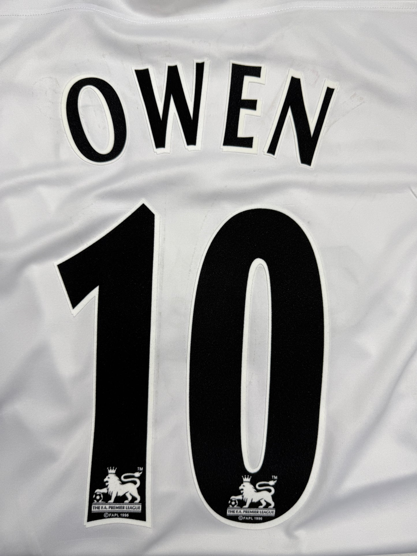 Michael Owen Liverpool FC 03-05 (L)