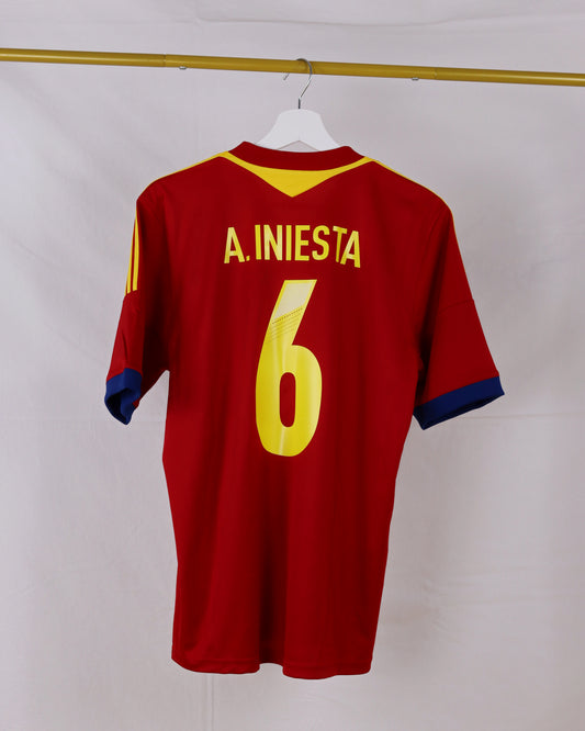 Andrés Iniesta Spain 2013 (M)