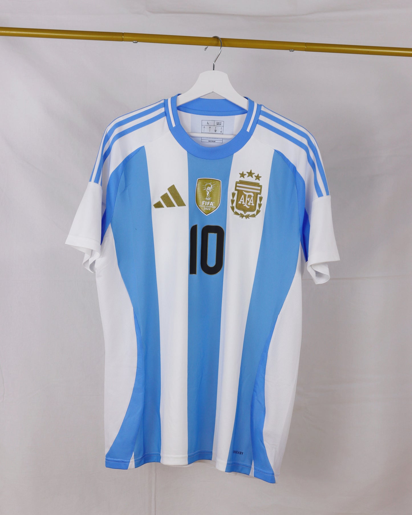 Lionel Messi Argentinien 2024 (L)