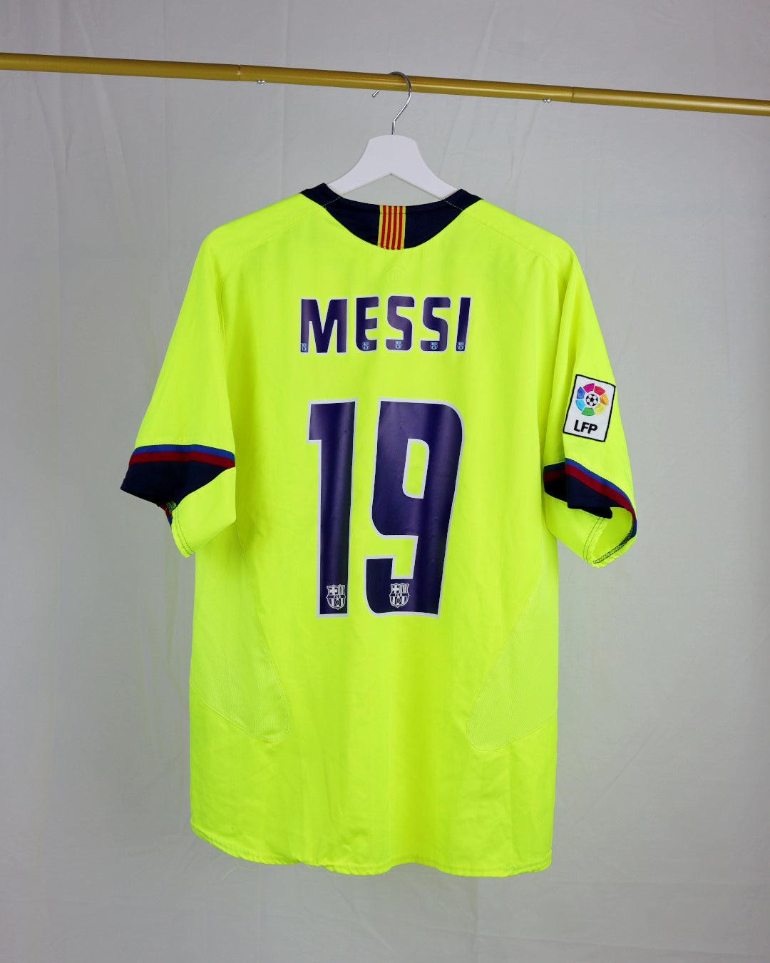 Lionel Messi FC Barcelona Away Shirt 2005 2006