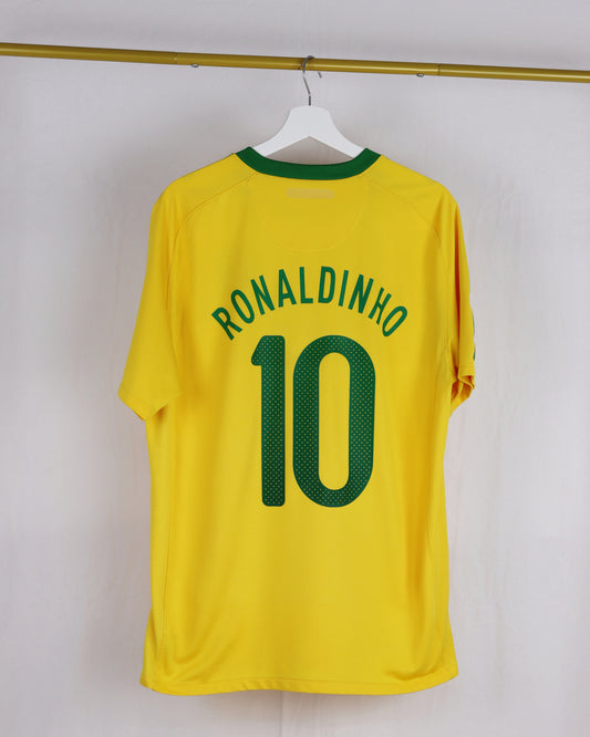 Ronaldinho Brazil 2010 (L)