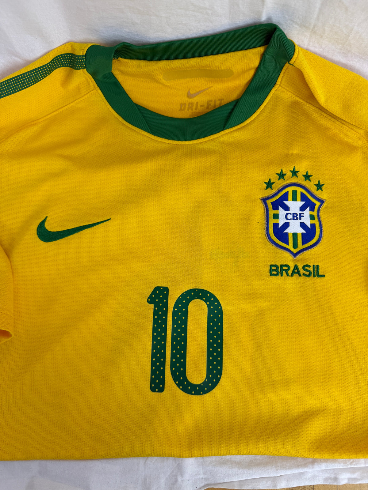 Ronaldinho Brazil 2010 (L)