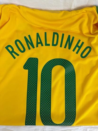 Ronaldinho Brazil 2010 (L)
