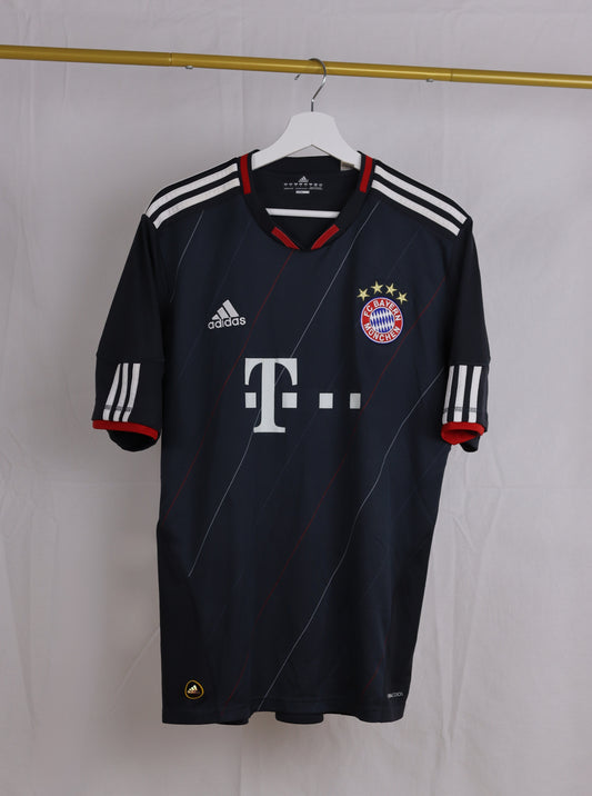 Toni Kroos Bayern Munich 10/11 (L)