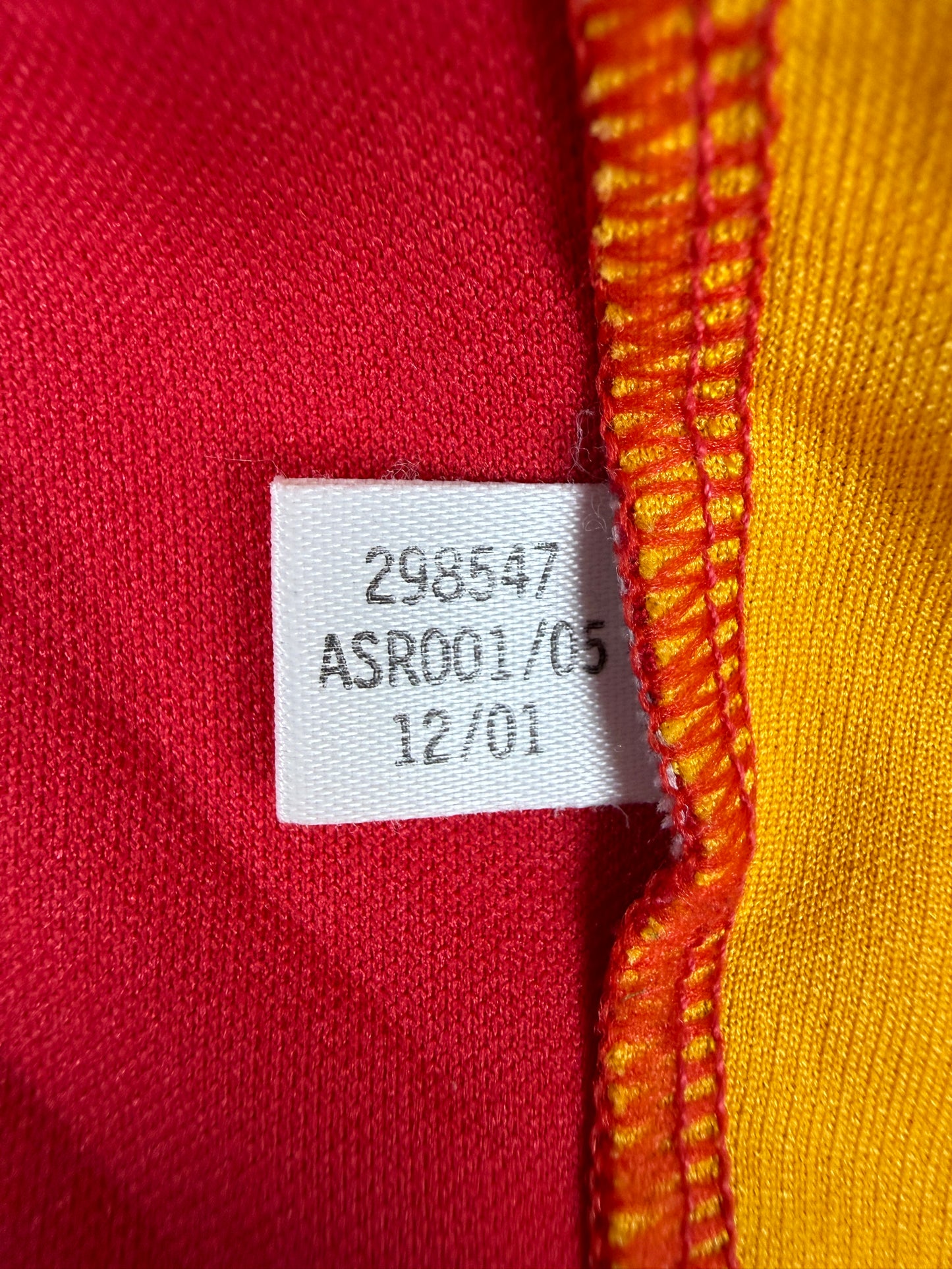 Xavi Spain 2002 (M)
